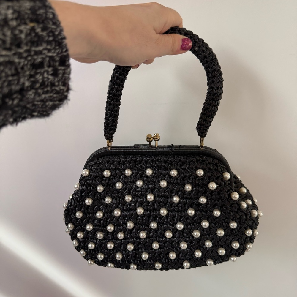 Woven & pearls vintage-style purse